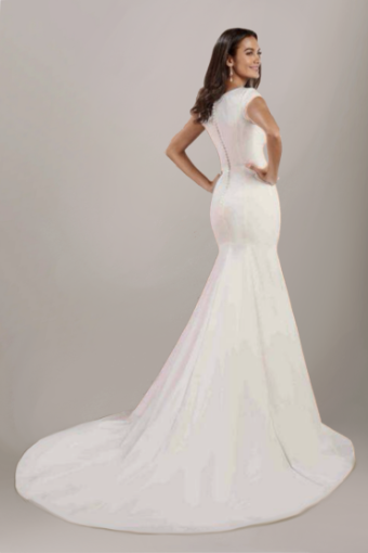 Nisha #1 Ivory thumbnail