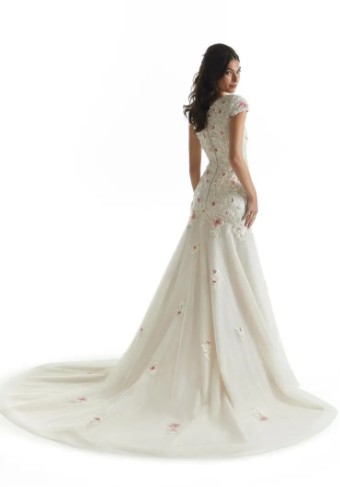 Valerie #6 Ivory thumbnail