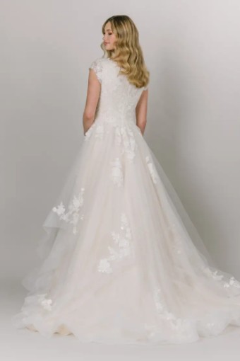 Stella #1 Champagne/Ivory/Silver thumbnail