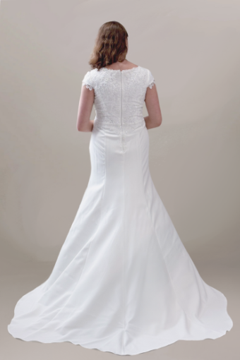 Bianca (w/o lace train) #4 Ivory thumbnail