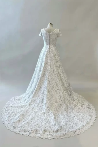 Laine #1 Ivory/Oyster thumbnail