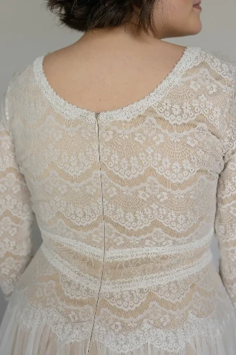 Deidra #4 Ivory Over nude thumbnail