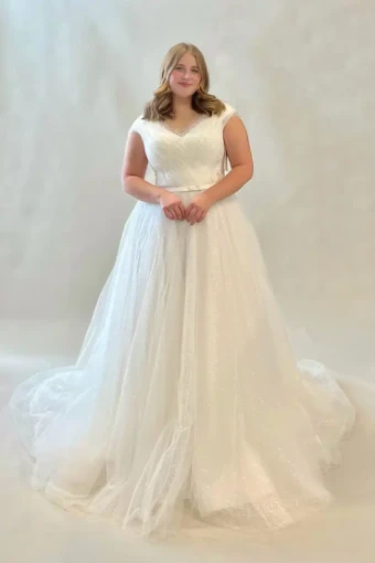 Malone #3 Ivory thumbnail