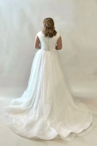 Malone #4 Ivory thumbnail