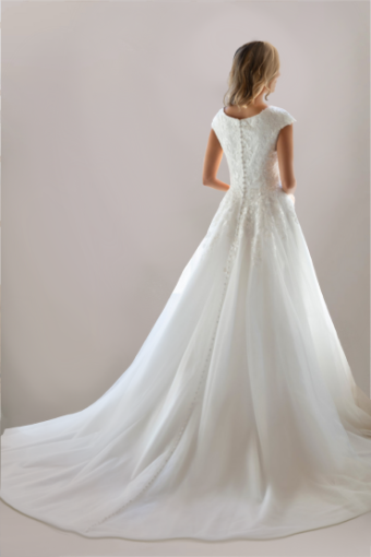 Frankie #1 Ivory thumbnail