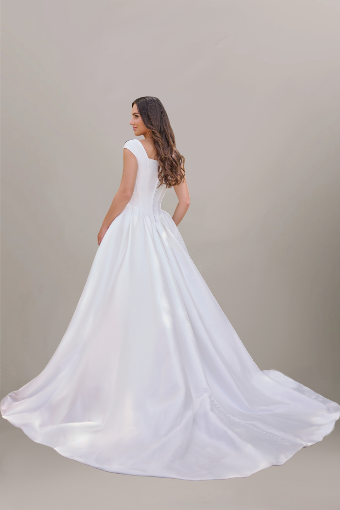 Emerie #4 Ivory thumbnail