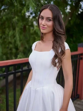 Emerie #8 Ivory thumbnail