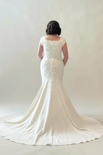 Nila #4 Ivory/Nude/Ivory thumbnail