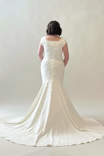 Nila #4 Ivory/Nude/Ivory thumbnail