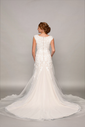 Jeanine #5 Ivory thumbnail