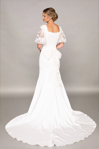 Sarah Anne #1 Ivory thumbnail