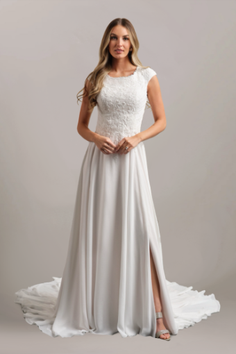 Ambree #15 All Ivory thumbnail