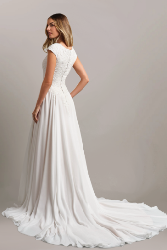 Ambree #5 All Ivory thumbnail