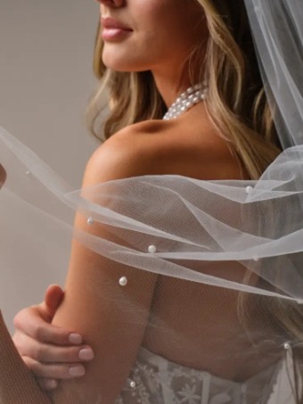 682 #1 Ivory thumbnail