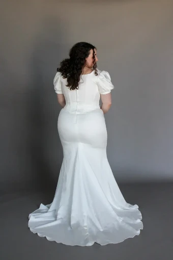 Janette #9 Ivory thumbnail