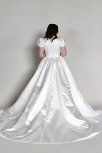 Amina #7 Diamond White thumbnail