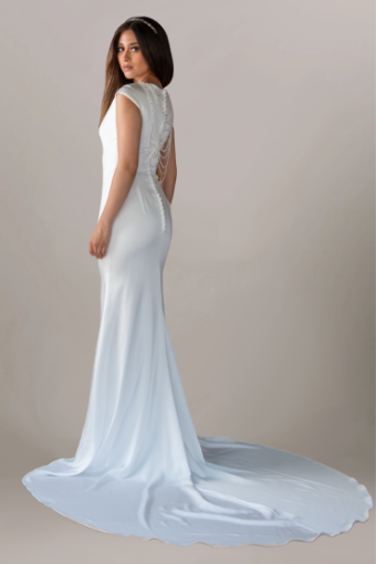 Dominic #4 Ivory thumbnail