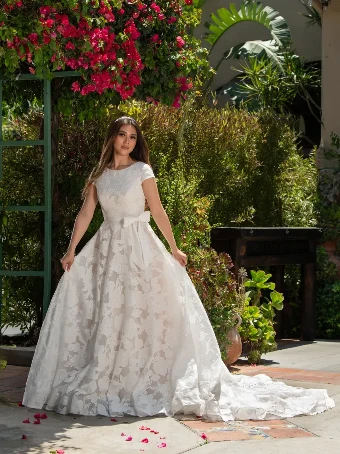 Janafaye #6 Champagne/Ivory thumbnail