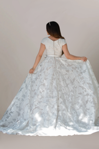 Janafaye #4 Champagne/Ivory thumbnail