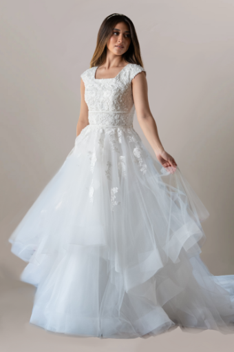 Luca #3 Ivory thumbnail