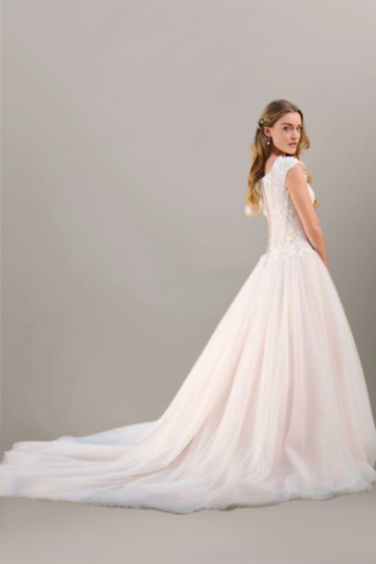 Giana #3 Ivory thumbnail