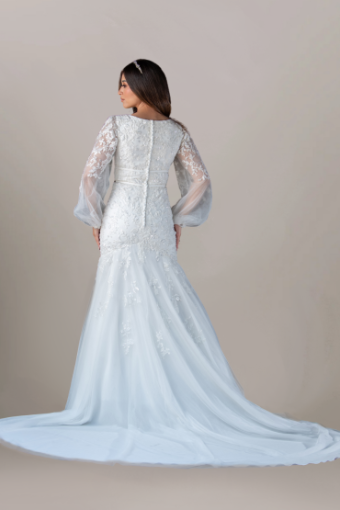 Leona #4 Ivory thumbnail