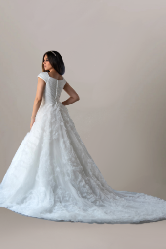 Ezra #6 Ivory thumbnail