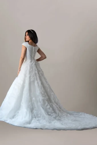 Ezra #12 Ivory/Ivory thumbnail