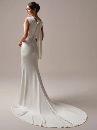 Halle #1 All Ivory thumbnail