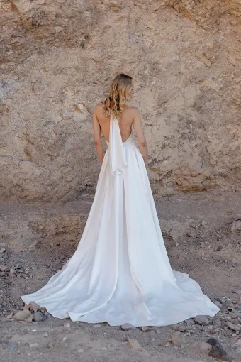 804 overskirt #1 default Ivory thumbnail