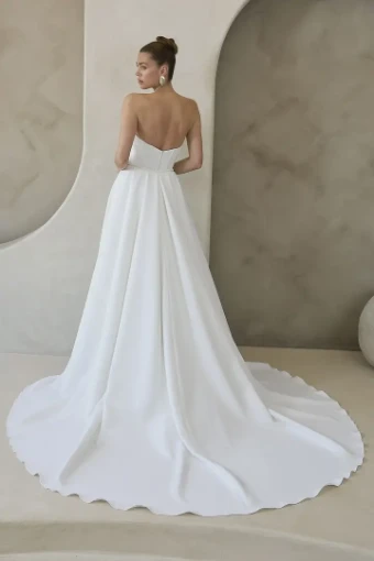 805 overskirt #1 default Ivory thumbnail