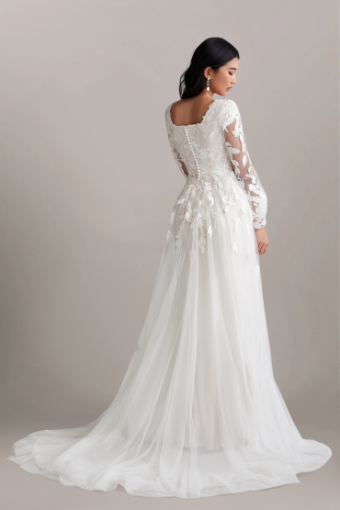 Cache #5 Ivory/Nude thumbnail