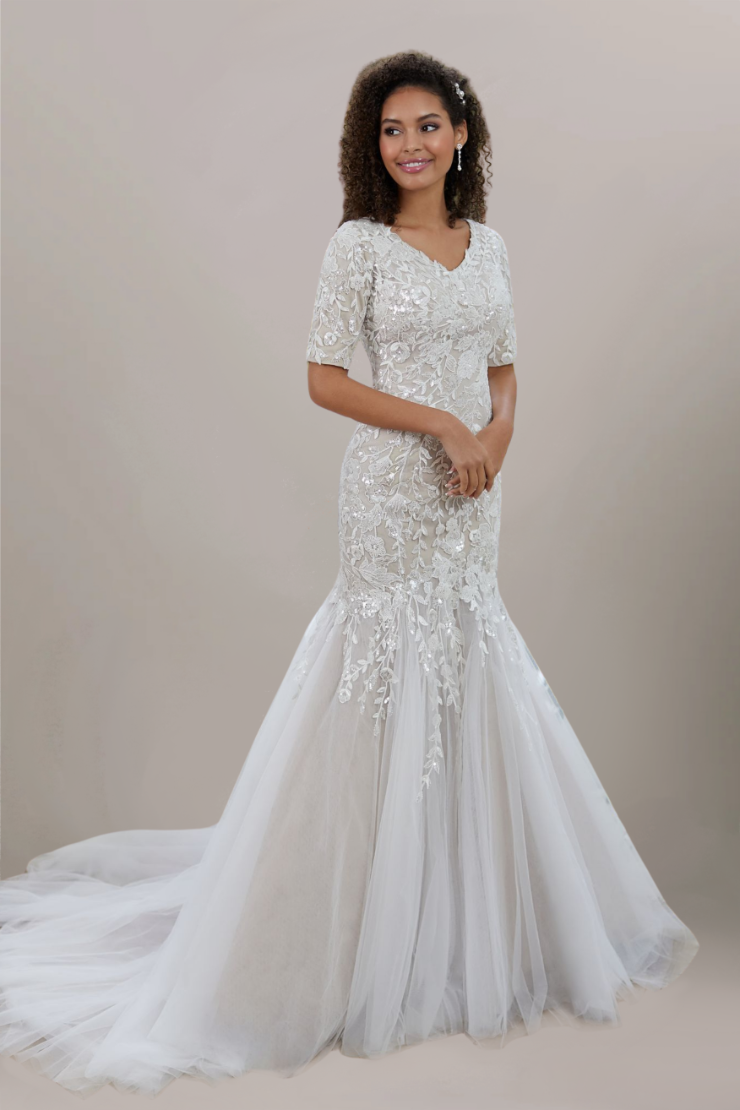 chinese dress ladies Noble Sweetheart 3/4 Length Sleeves Ball Gown Lace Wedding Dress Rhinestones main image 1