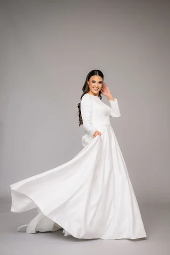 Laurell #12 Ivory thumbnail