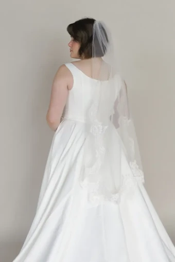 817 #0 default Ivory thumbnail