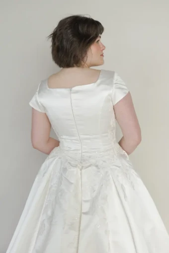 Allie #4 INI thumbnail