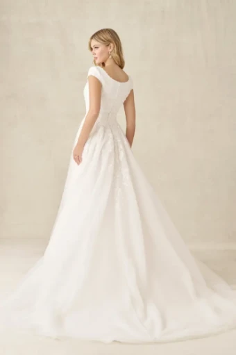 Krystal #1 Ivory thumbnail