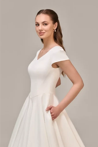 Trisha #15 Ivory thumbnail