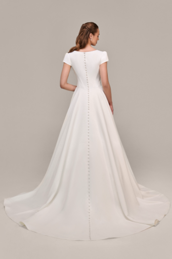 Trisha #11 Ivory thumbnail