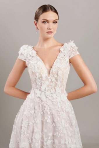 Mara #3 Ivory thumbnail