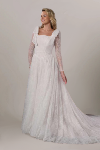 Christa #4 Ivory/Pale Lavander thumbnail