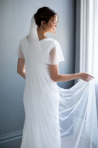 Wininie #9 Ivory thumbnail