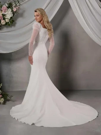 Launi #1 Ivory thumbnail