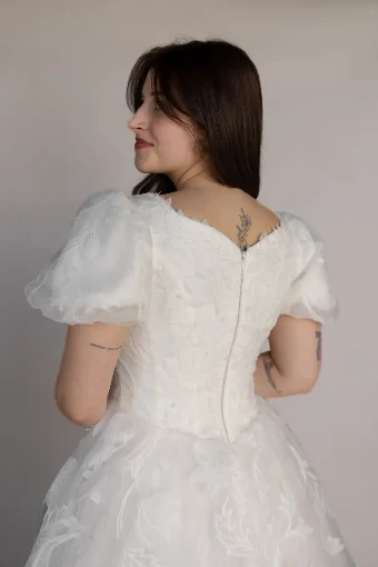 Indie #10 Ivory thumbnail