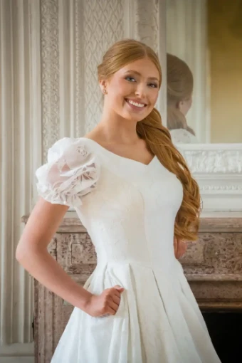 Makinlee #2 Ivory thumbnail