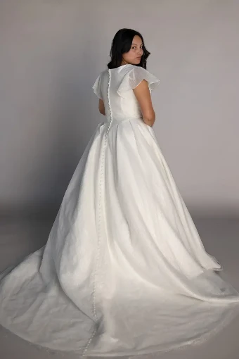 Jennedy - Loan Sample #7 Ivory thumbnail