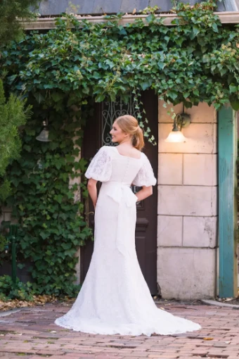 Luisa #1 Ivory thumbnail