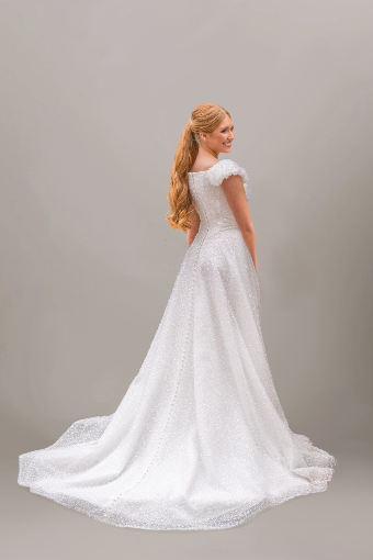 Kinley #2 Ivory thumbnail