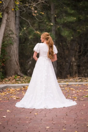 Alba #1 Ivory thumbnail