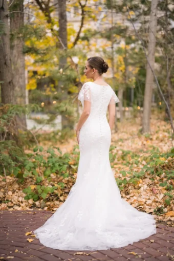 Aviva #1 Ivory thumbnail